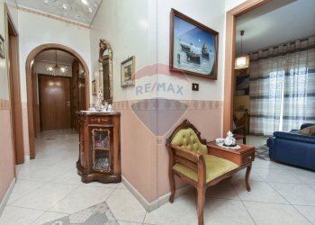 Hall / corridoio - Quadrilocale Viale Moncada
 
6, Catania - foto 10