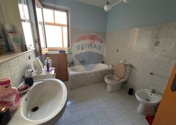 Bagno - Quadrilocale via prima
 
18, Aci Catena - foto 8