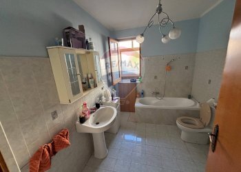 Bagno - Quadrilocale via prima
 
18, Aci Catena - foto 25