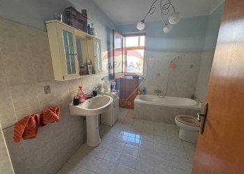 Bagno - Quadrilocale via prima
 
18, Aci Catena - foto 26