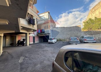 Terrazza - Quadrilocale via prima
 
18, Aci Catena - foto 33