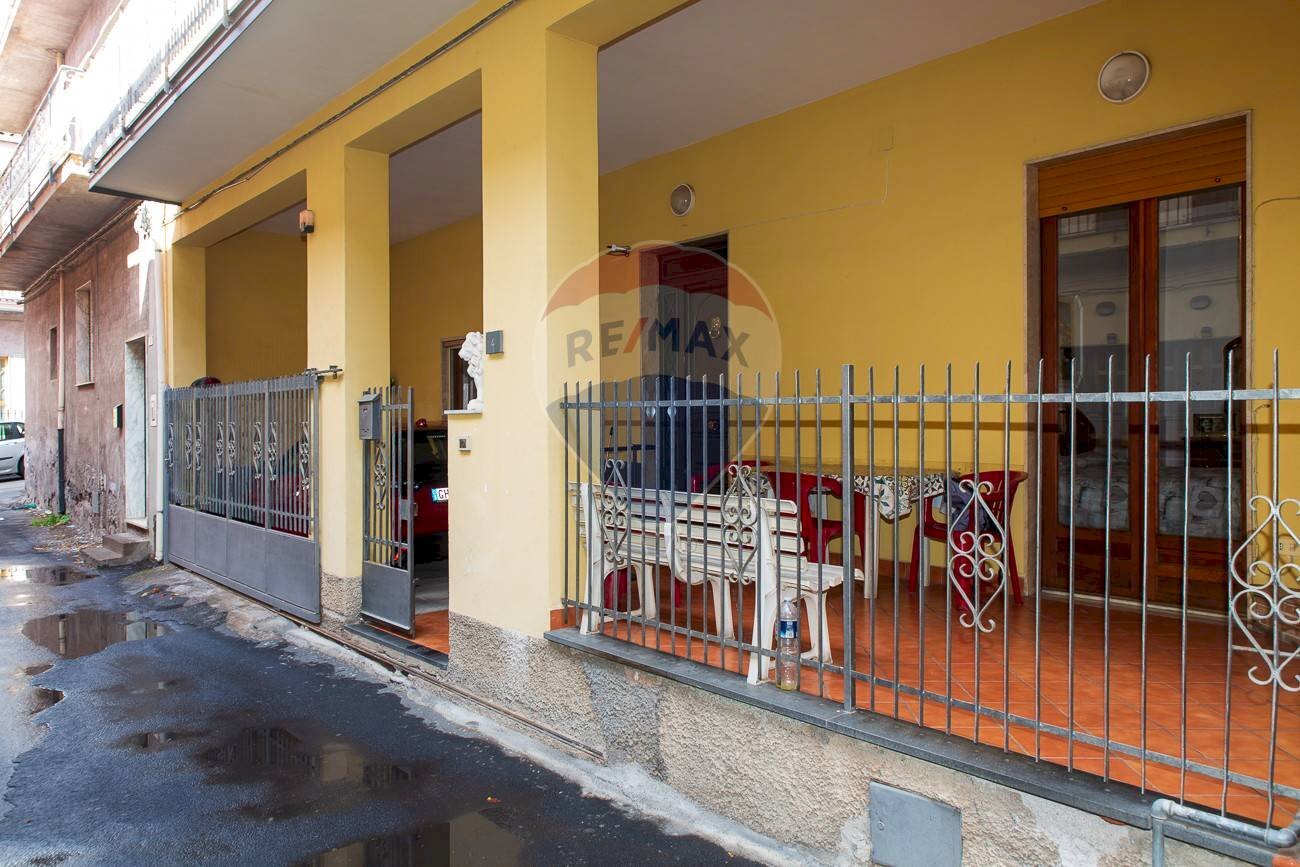 Edificio all\'aperto - Independent house Via Fisichella
 
4, Santa Maria di Licodia - photo 3