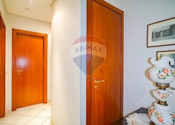 Hall / corridoio - Villa Via Giambattista Fanales
 
88, Caltagirone - foto 10