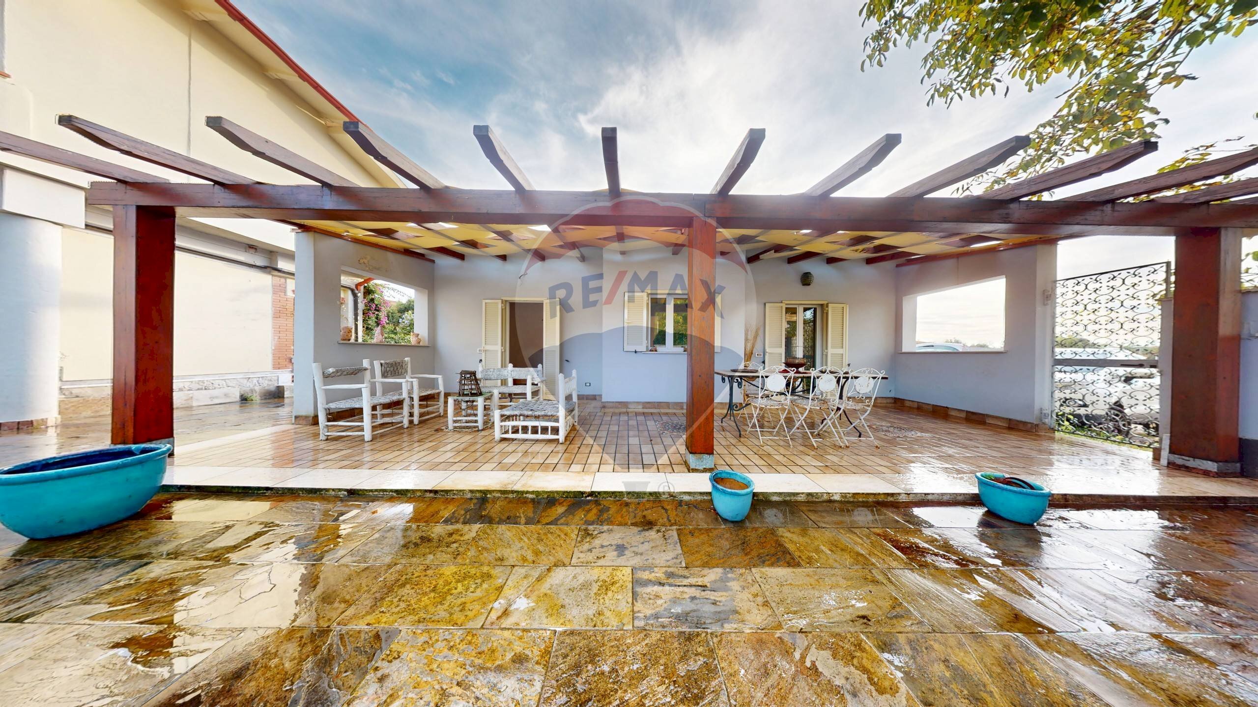 Casa all\'aperto - Villa Via San Leonardo
 
70, Massa - foto 1