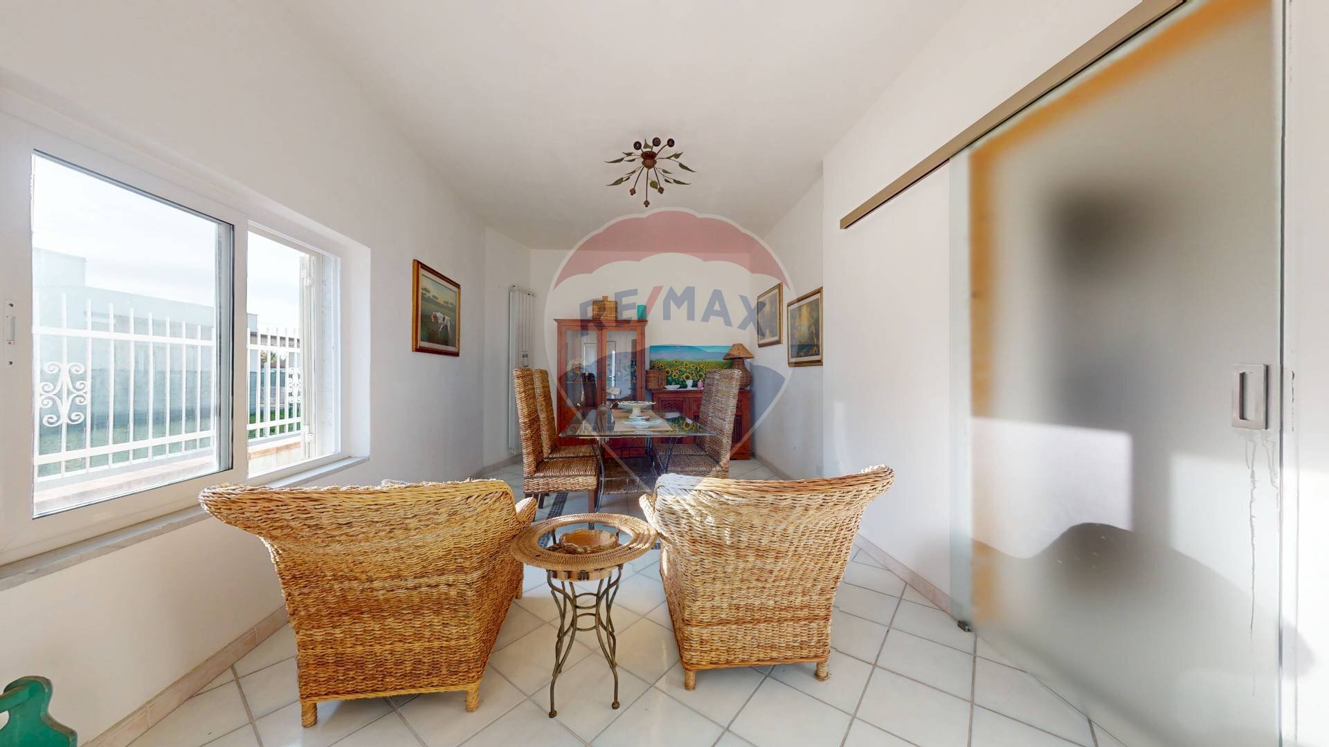 Sala da pranzo - Villa Via San Leonardo
70, Massa - foto 3