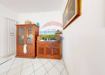 Hall / corridoio - Villa Via San Leonardo
 
70, Massa - foto 6