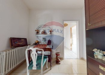 Sala da pranzo - Villa Via San Leonardo
 
70, Massa - foto 21