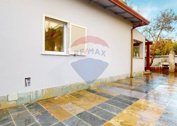 Terrazza - Villa Via San Leonardo
 
70, Massa - foto 32