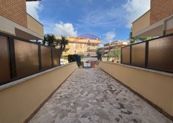 Terrazza - Trilocale via Bologna
 
95, Ardea - foto 23