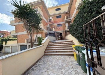 Edificio all\'aperto - Trilocale via Bologna
 
95, Ardea - foto 22