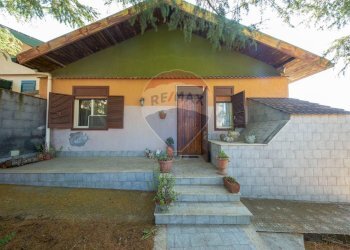 Casa all\'aperto - Villa Via Vaccarini, Mascalucia - foto 1