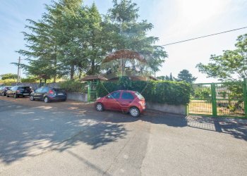 Edificio all\'aperto - Villa Via Vaccarini, Mascalucia - foto 3