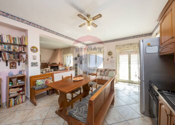 Sala da pranzo - Villa Via Vaccarini, Mascalucia - foto 30