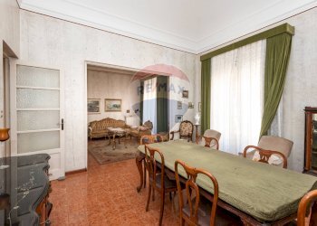 Salone - Appartamento Via Umberto
 
330, Catania - foto 5