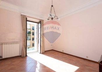 Stanza vuota - Appartamento Via Umberto
 
330, Catania - foto 10