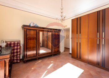 Camera / camera da letto - Appartamento Via Umberto
 
330, Catania - foto 13