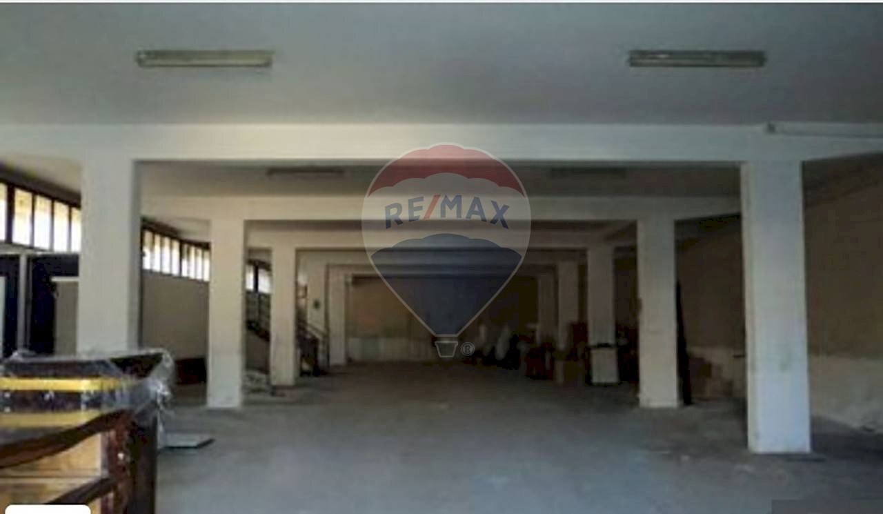 Parcheggio - Locale Commerciale Caltagirone - foto 3