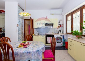 Cucina - Bilocale Via Carducci
 
16, San Giovanni la Punta - foto 2