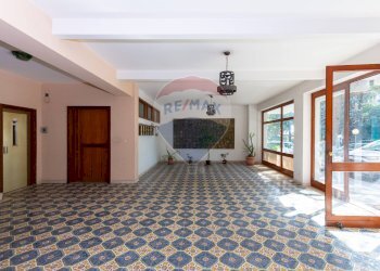 Stanza vuota - Bilocale Via Carducci
 
16, San Giovanni la Punta - foto 12