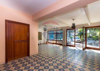 Stanza vuota - Bilocale Via Carducci
 
16, San Giovanni la Punta - foto 13