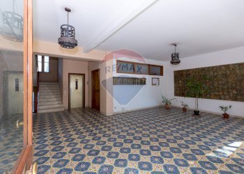 Stanza vuota - Bilocale Via Carducci
 
16, San Giovanni la Punta - foto 16