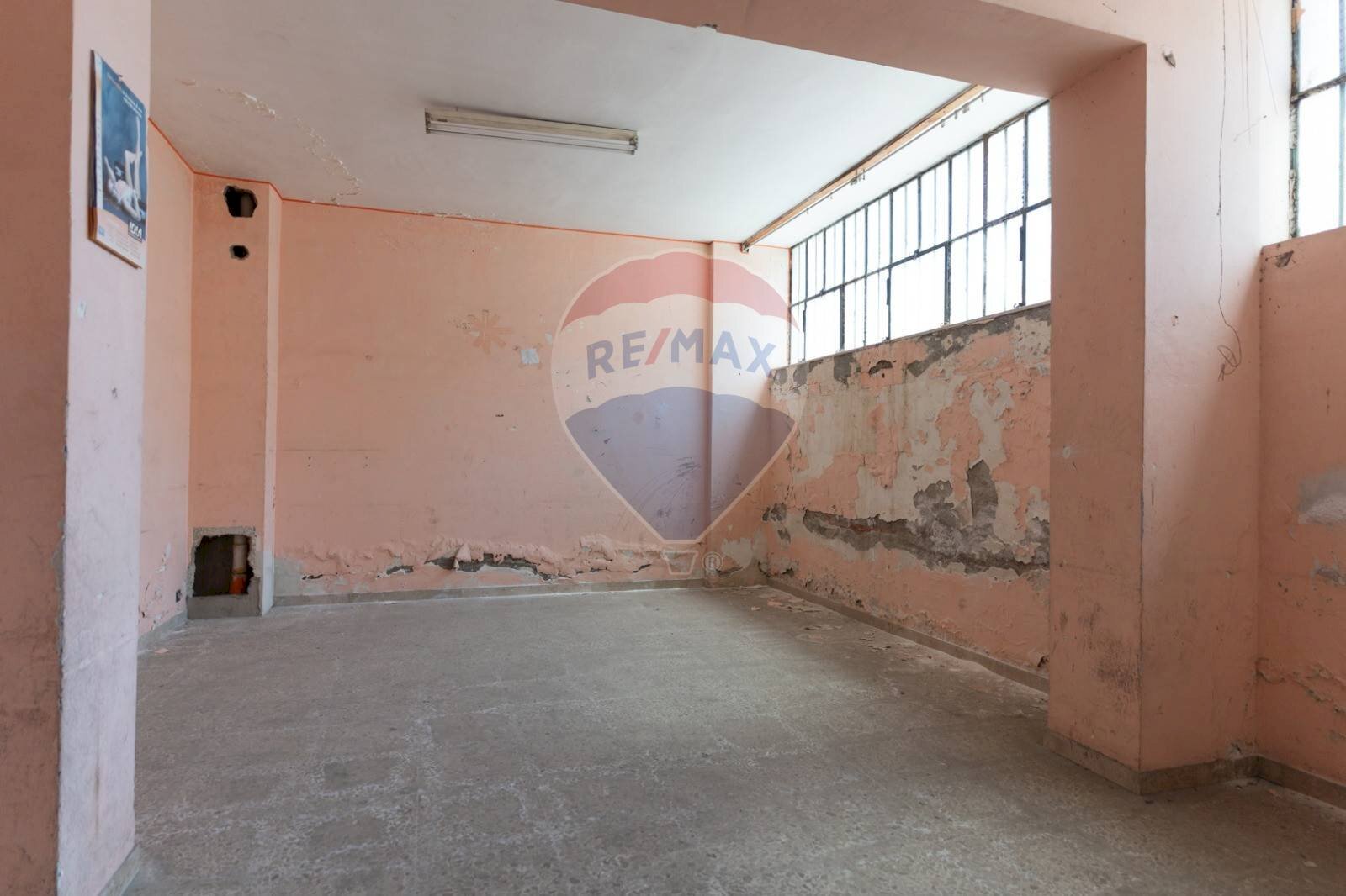 Stanza vuota - Warehouse strada statale 114, Messina - photo 3