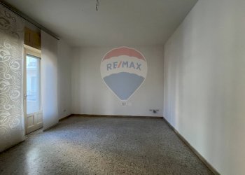 Stanza vuota - Appartamento Via Alessandro Manzoni
 
24, Caltagirone - foto 11