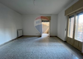 Stanza vuota - Appartamento Via Alessandro Manzoni
 
24, Caltagirone - foto 2