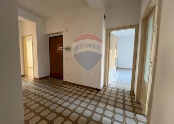 Hall / corridoio - Appartamento Via Alessandro Manzoni
 
24, Caltagirone - foto 4