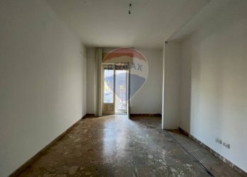 Stanza vuota - Appartamento Via Alessandro Manzoni
 
24, Caltagirone - foto 26