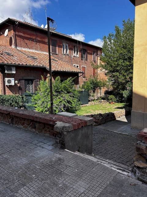 Edificio all\'aperto - Four-room apartment Roma - photo 3