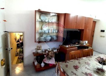 Sala da pranzo - Trilocale Via Marcello Cavalieri
 
38, Manfredonia - foto 12