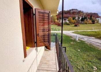 Balcone - Bilocale viale dei Gerani
 
cl.4, Pizzoferrato - foto 5