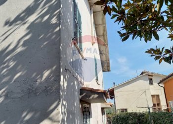 Edificio all\'aperto - Independent house Cingoli - photo 3