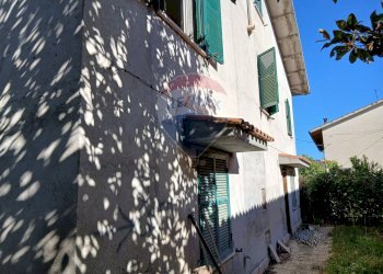 Edificio all\'aperto - Independent house Cingoli - photo 23