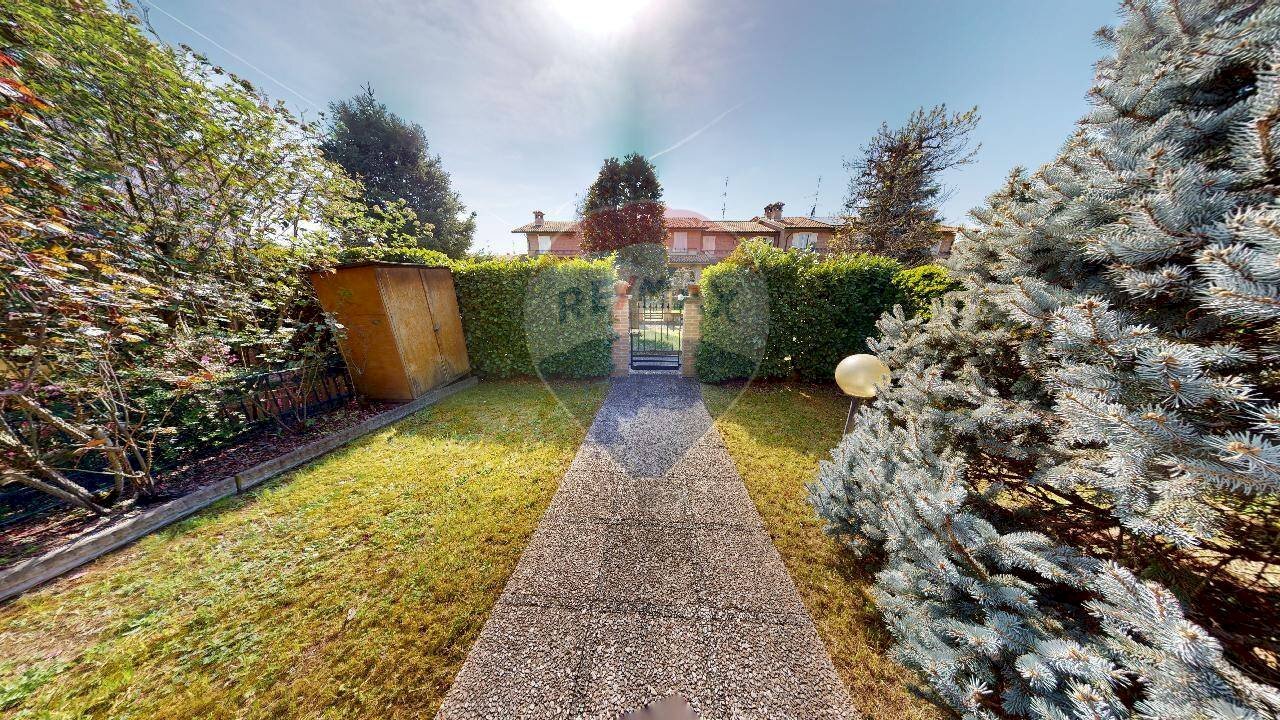 Giardino - Villa a Schiera Via Pietro Nenni
16, Cura Carpignano - foto 3