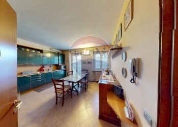 Sala da pranzo - Villa a Schiera Via Pietro Nenni
 
16, Cura Carpignano - foto 11