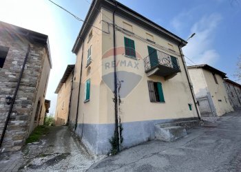 Edificio all\'aperto - Casa semi indipendente genepreto, Alta Val Tidone - foto 2