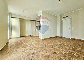 Stanza vuota - Trilocale Via delle grazie
 
21, Albuzzano - foto 8