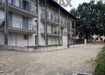 Edificio all\'aperto - Three-room apartment Via delle Grazie, Albuzzano - photo 4
