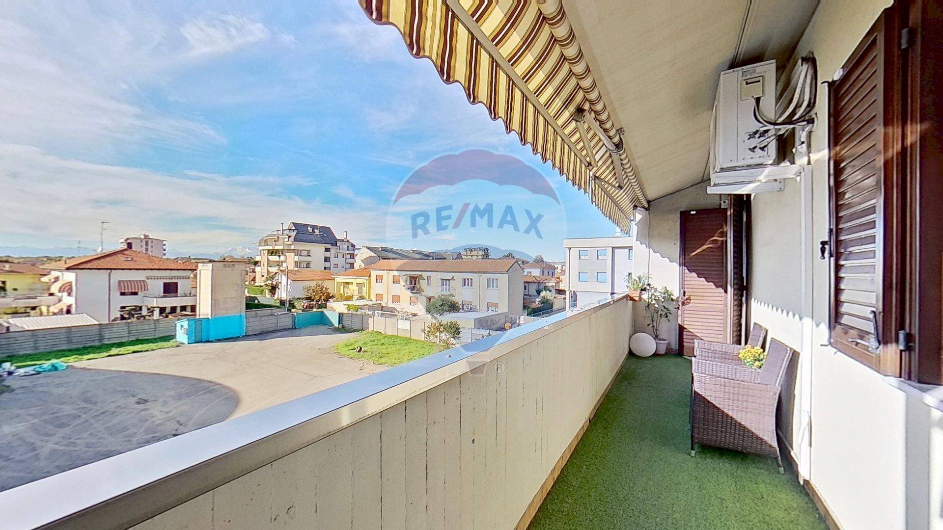 Balcone - Four-room apartment VIA DELLA PERGOLA
 
3, Busto Arsizio - photo 1