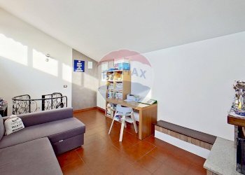 Sala da pranzo - Quadrilocale VIA DELLA PERGOLA
 
3, Busto Arsizio - foto 6