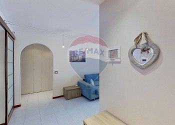 Hall / corridoio - Quadrilocale VIA DELLA PERGOLA
 
3, Busto Arsizio - foto 8