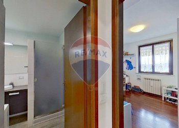 Hall / corridoio - Quadrilocale VIA DELLA PERGOLA
 
3, Busto Arsizio - foto 18