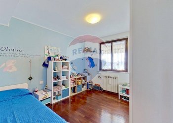 Camera / camera da letto - Quadrilocale VIA DELLA PERGOLA
 
3, Busto Arsizio - foto 22
