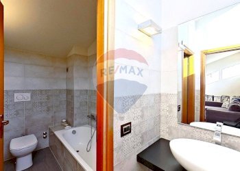 Bagno - Quadrilocale VIA DELLA PERGOLA
 
3, Busto Arsizio - foto 31
