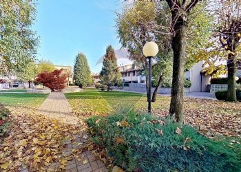 Giardino - Quadrilocale VIA DELLA PERGOLA
 
3, Busto Arsizio - foto 34