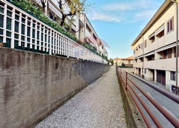Edificio all\'aperto - Quadrilocale VIA DELLA PERGOLA
 
3, Busto Arsizio - foto 35