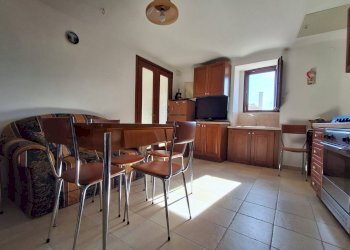 Foto 5 - Independent house Via Centrale
 
166, Castel del Monte - photo 5