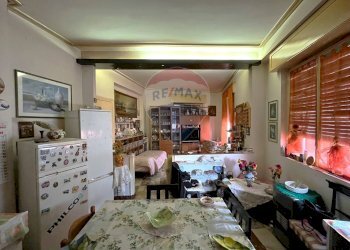Sala da pranzo - Appartamento Corso Vittorio Veneto
 
440, Ragusa - foto 1
